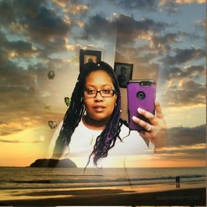 Meet your Posher, April